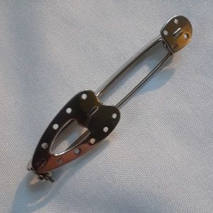 Vintage Figure Skating blade pin ice skate brooch